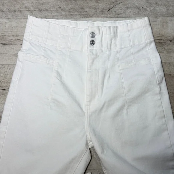 We The Free Snowy White Flare Jeans Size 31 - Picture 3 of 12